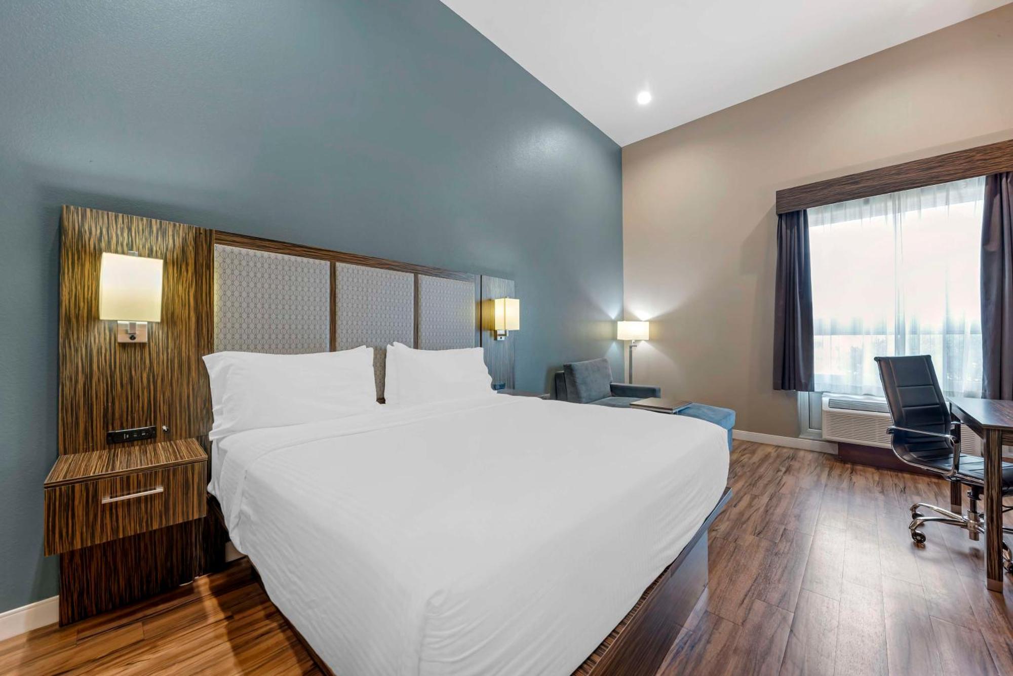 Hotel Western Inn&suites 3*