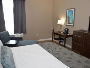 Western Inn&suites