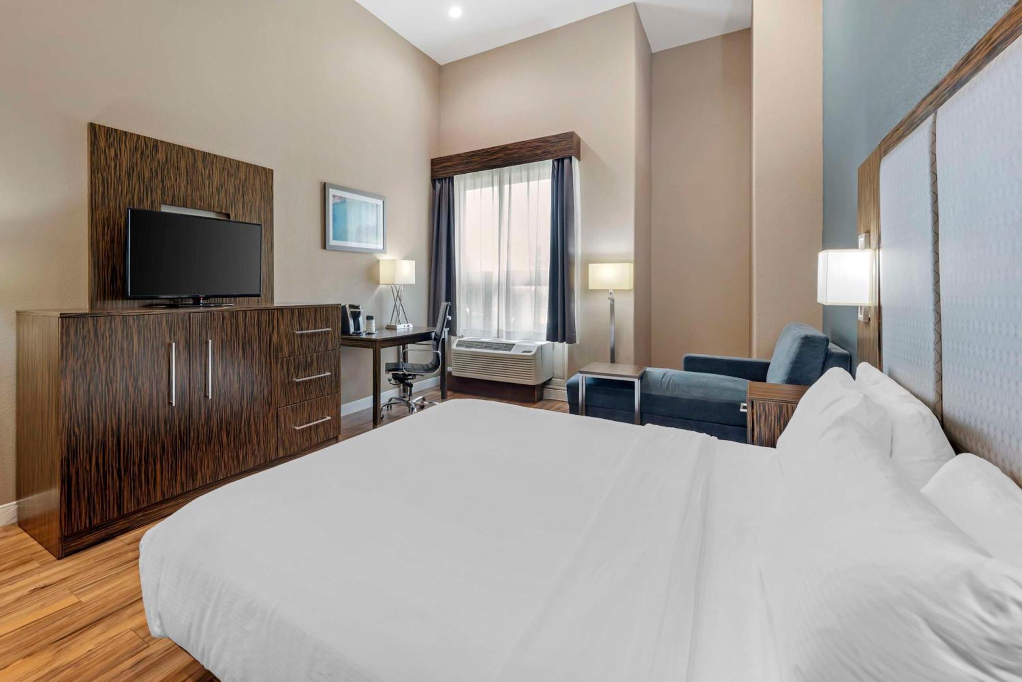 Hotel Western Inn&suites