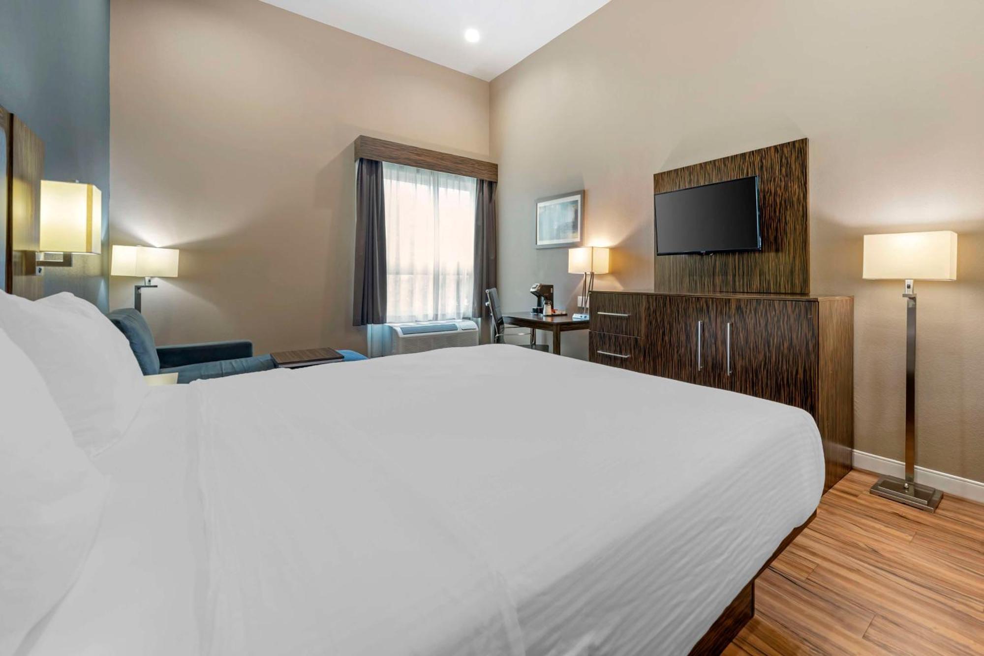 Hotel Western Inn&suites
