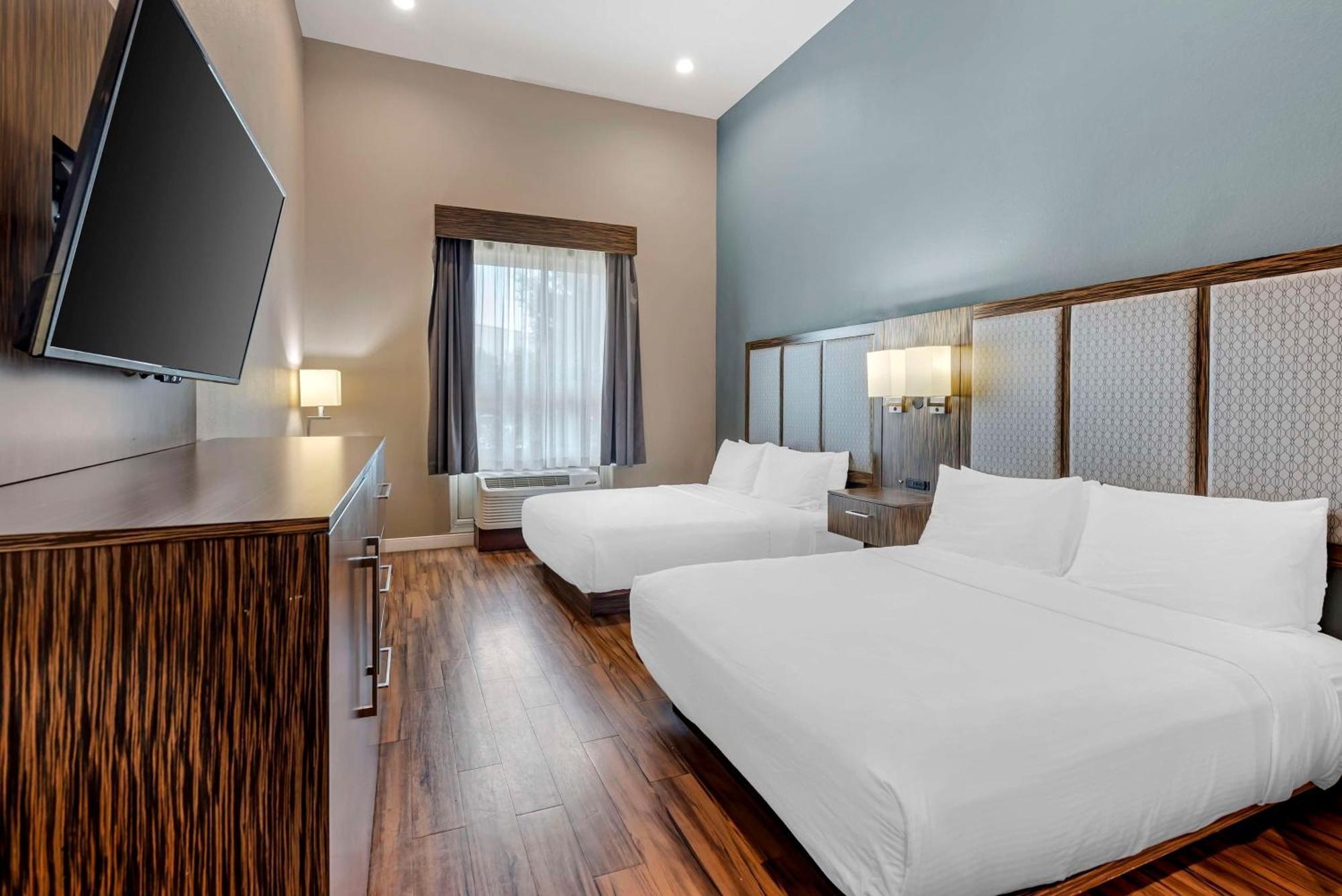Western Inn&suites