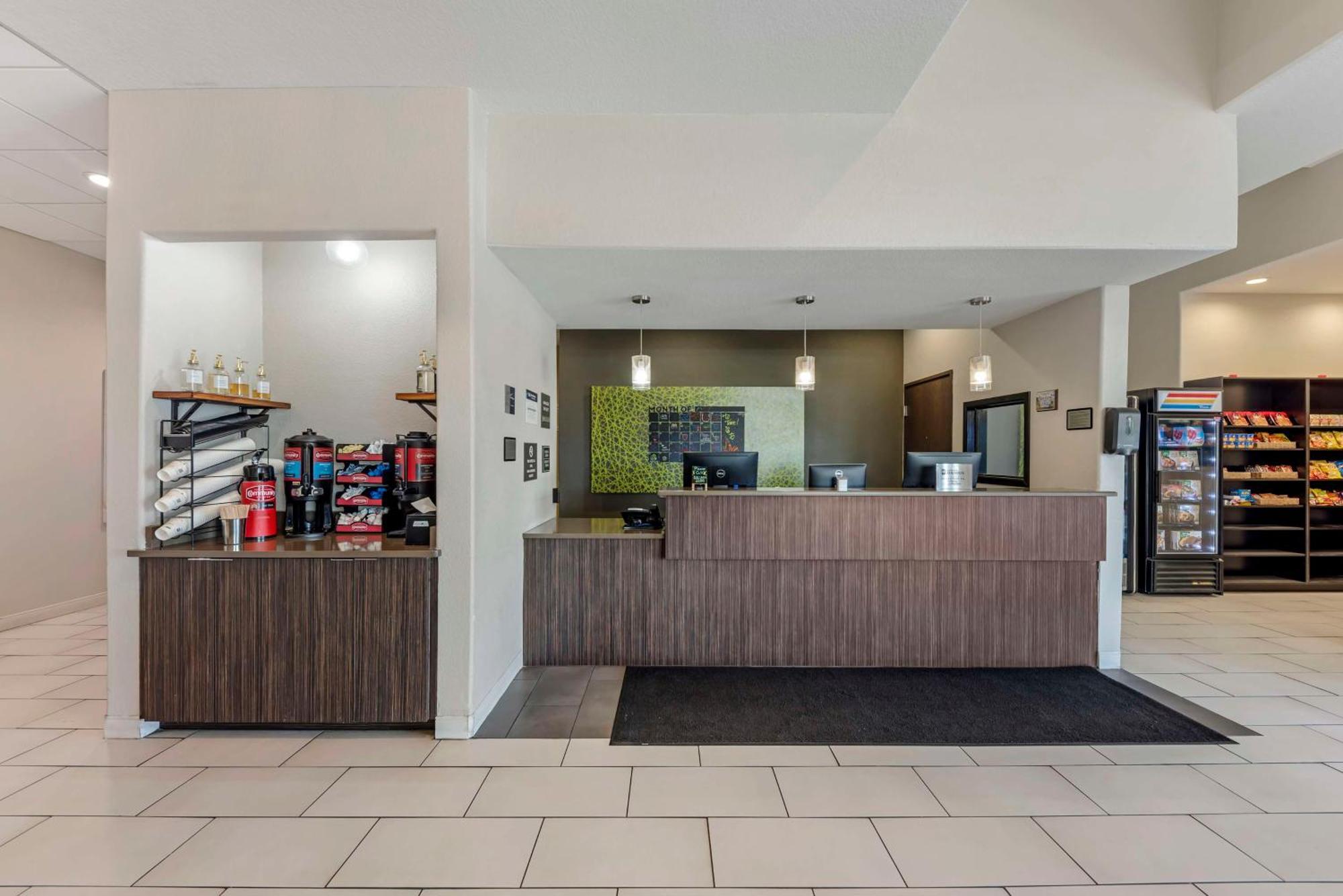 Western Inn&suites Hotel