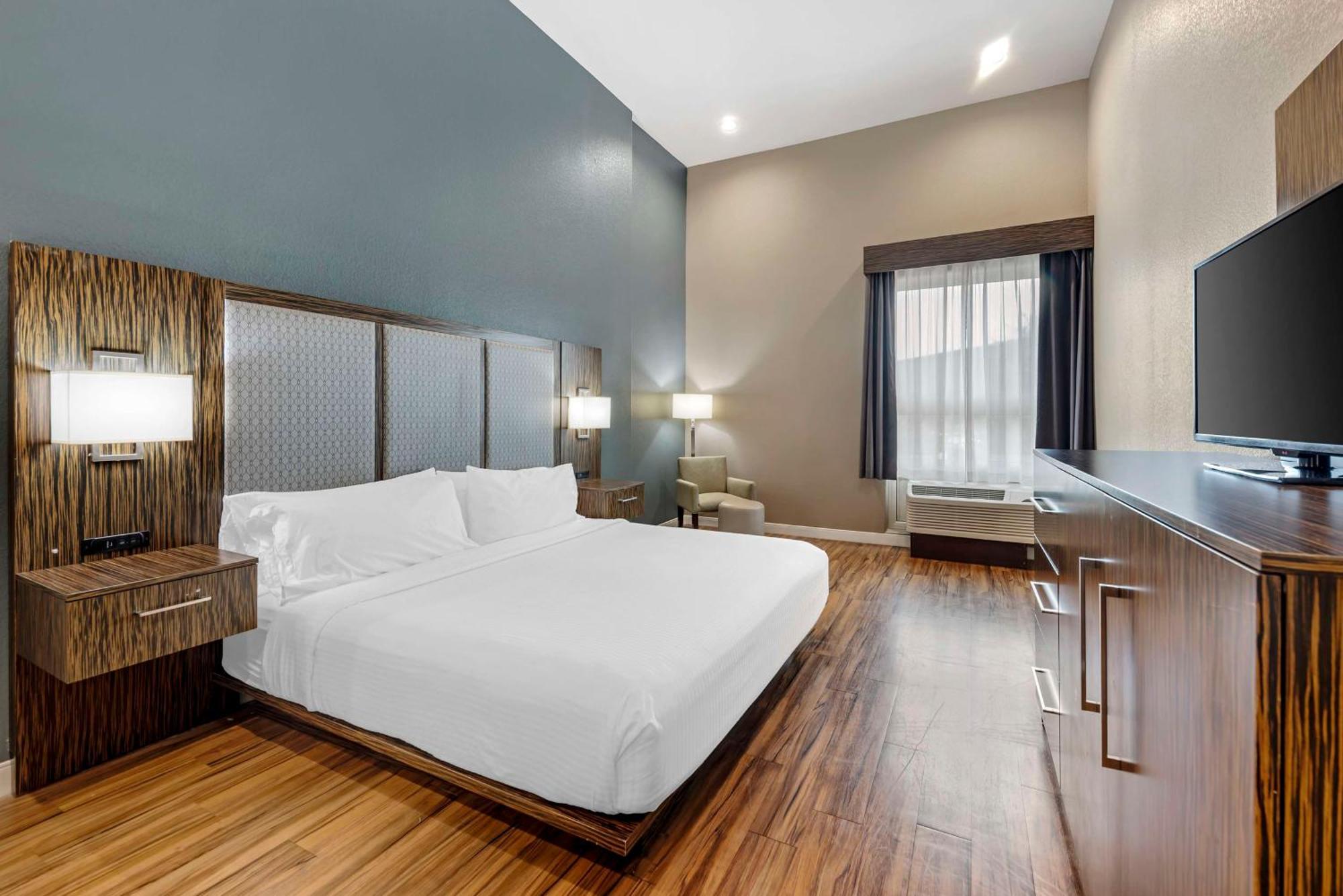 Western Inn&suites Pflugerville